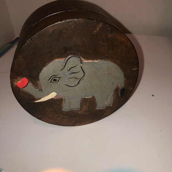 Vintage handcrafted Wooden Elephant Decor Boxes that fit inside of each other - Picture 3 of 9